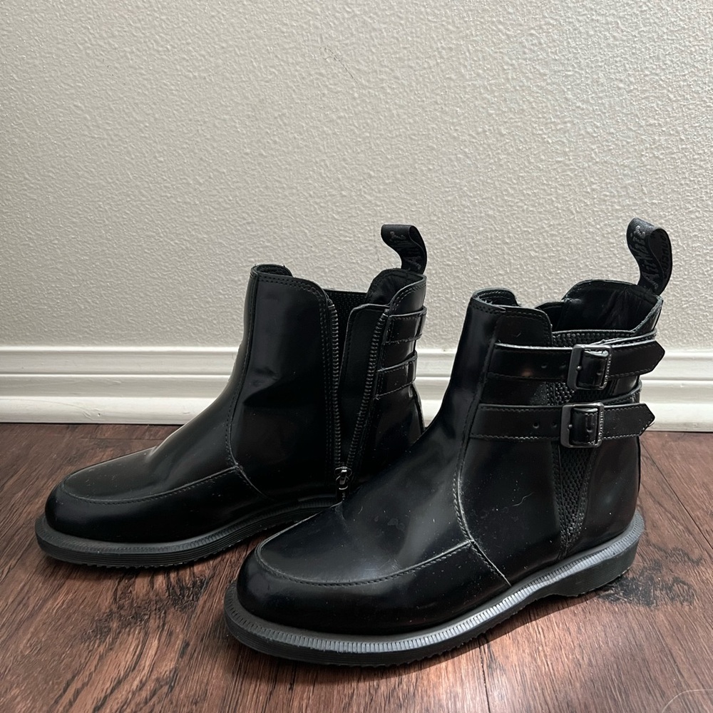 Dr. Martens II Buckle Chelsea Boots in Black Polished Smooth Leather